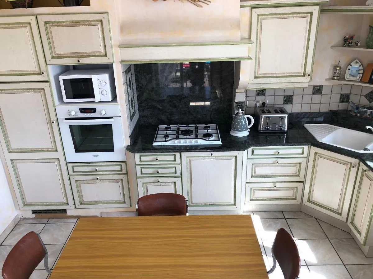 Chambres Des Arrys Bas-en-Basset Hotel